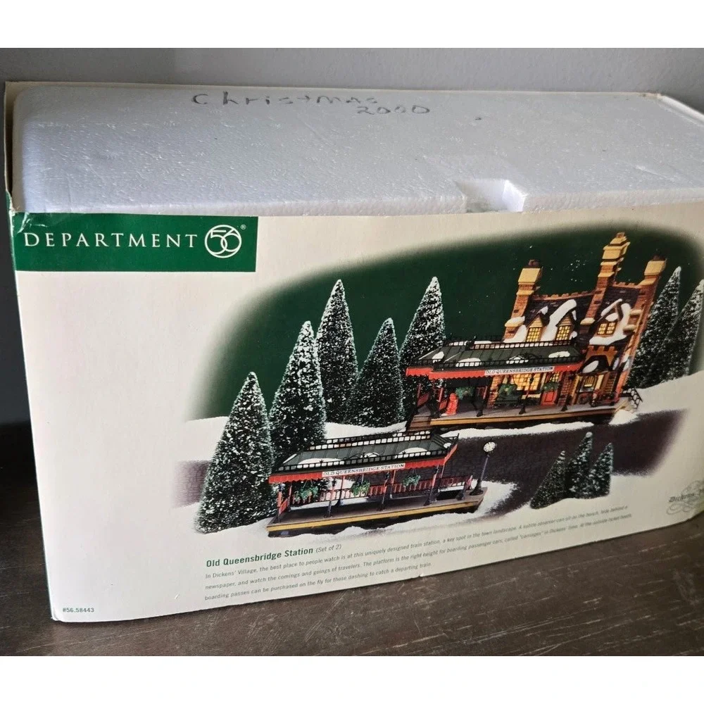 Department 56 Dickens Village Old Queensbridge Station Lighted 2 Piece dept 56‎